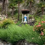 Lavinia -