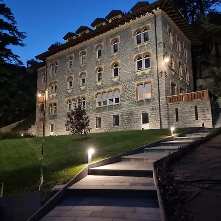 Lavinia -